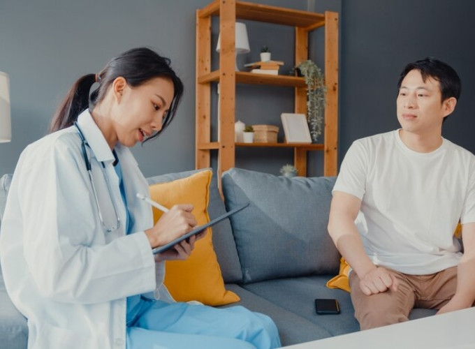 Canh Tuất phù hợp với các vị trí công việc liên quan đến sức khỏe