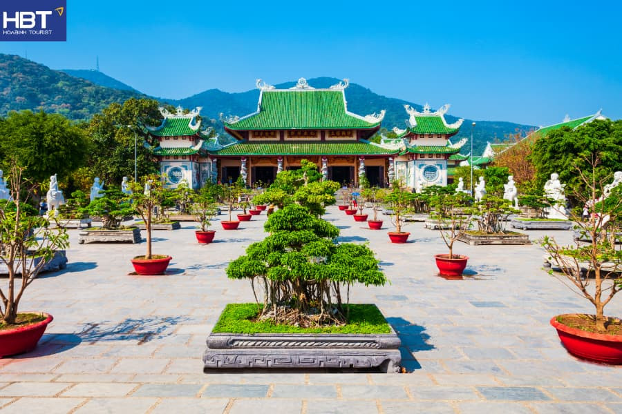 Thăm chùa Linh Ứng Sơn Trà vào mùa khô