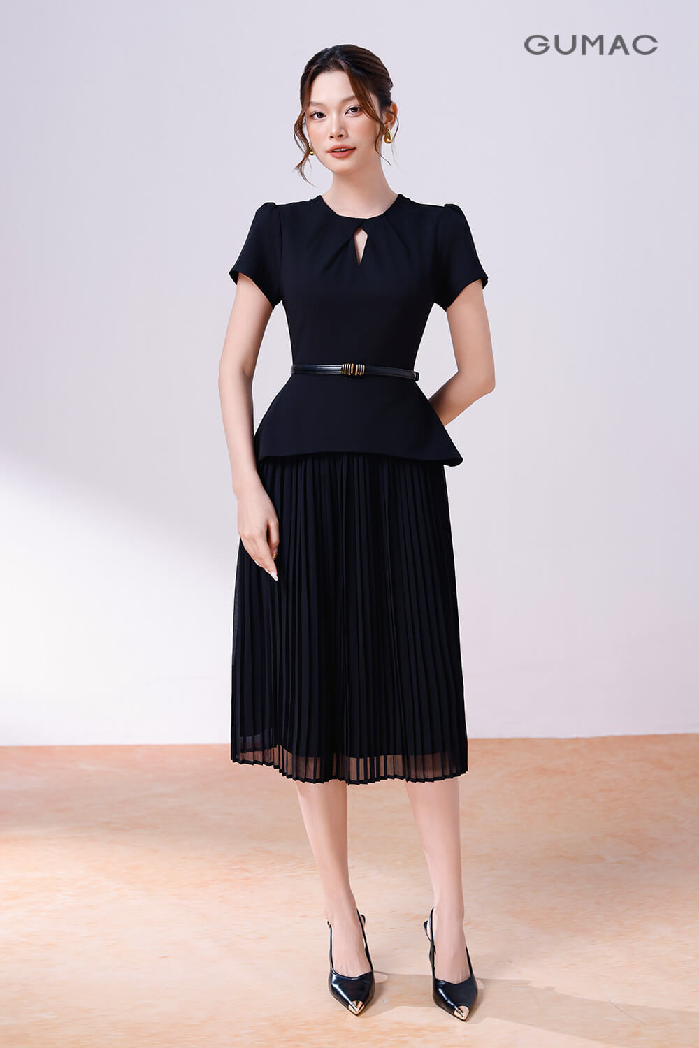 mau den tuong hop voi nguoi sinh nam 2005