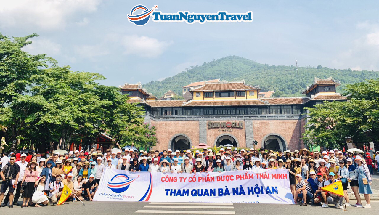 Đoàn khách của Tuấn Nguyễn Travel tham quan tour
