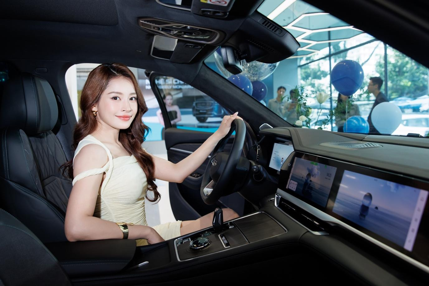 Xác định ngày giờ hoàng đạo để mua và nhận xe