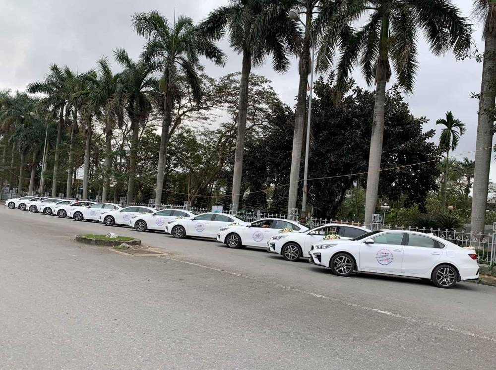 Taxi là phương tiện di chuyển đắt khách tại huyện Thủy Nguyên, Hải Phòng