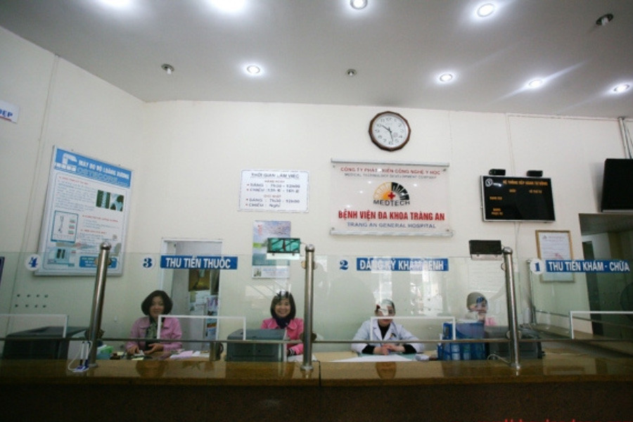 Bệnh viện Đa Khoa Tràng An làm việc từ T2 đến T7