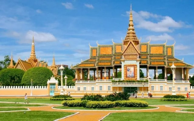Cung điện Hoàng gia Campuchia với kiến trúc độc đáo, là biểu tượng của đất nước