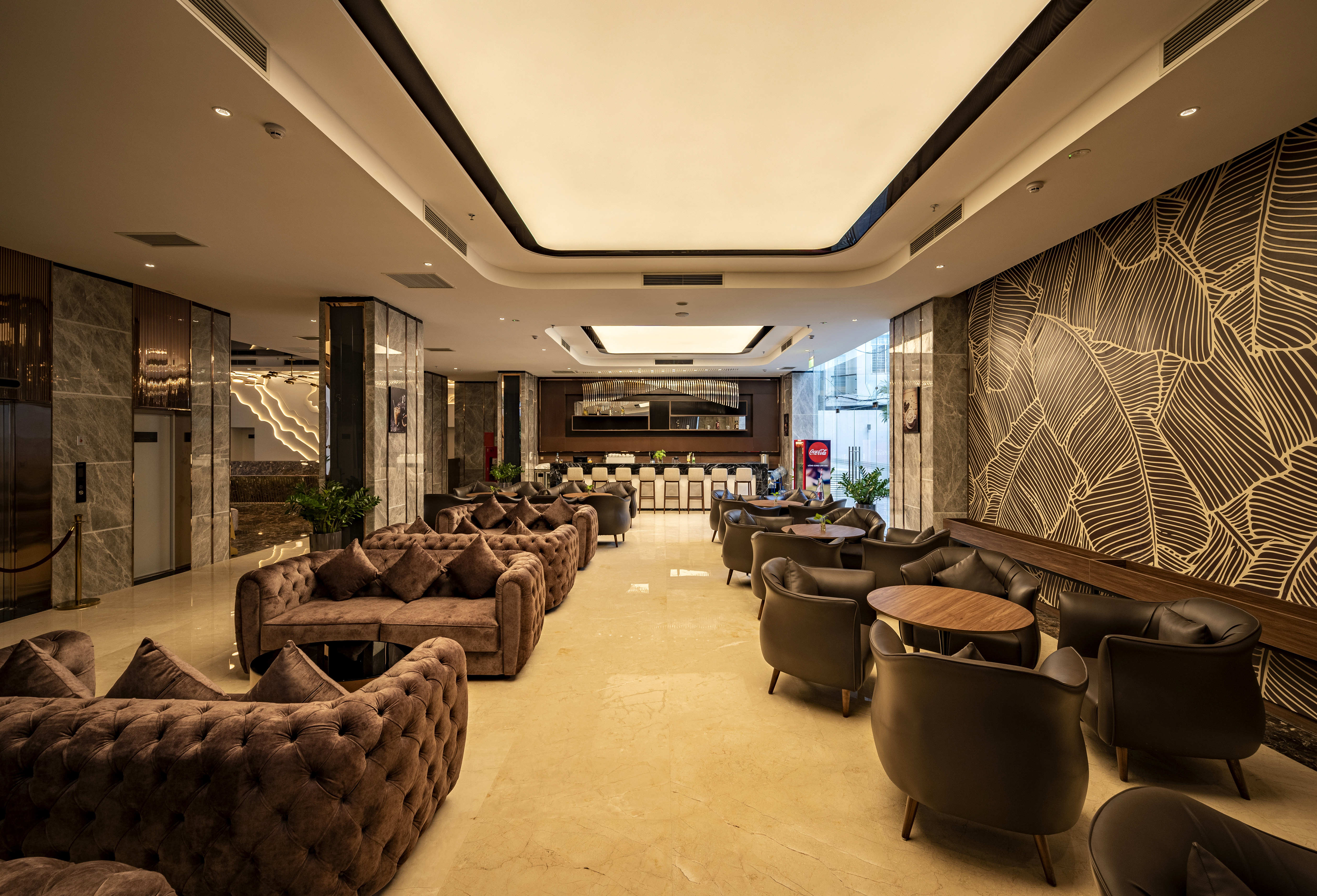 Không gian sang trọng và ấm cúng của Chàm Lounge tại khách sạn