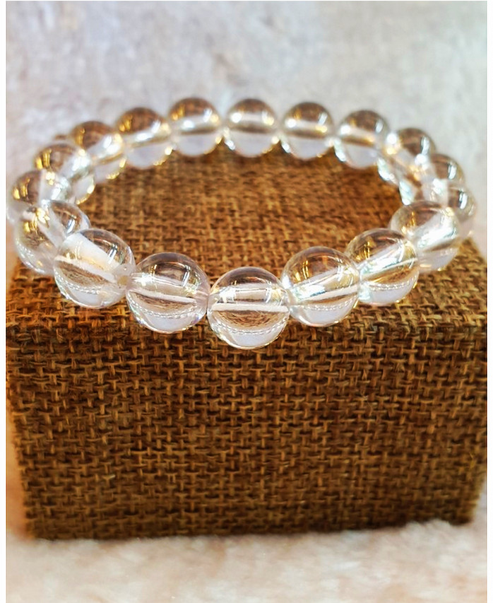 Vòng tay bằng đá Topaz trắng trong suốt, phù hợp cho nữ tuổi Quý Hợi