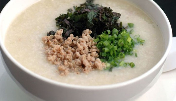 Mì trộn Indo Mie, cháo tim cật và cháo thịt băm tại Anh Trí Food