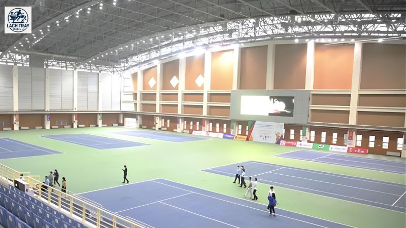 Khu Vực Thi Đấu Đa Năng Của Cung Điền kinh Mỹ Đình