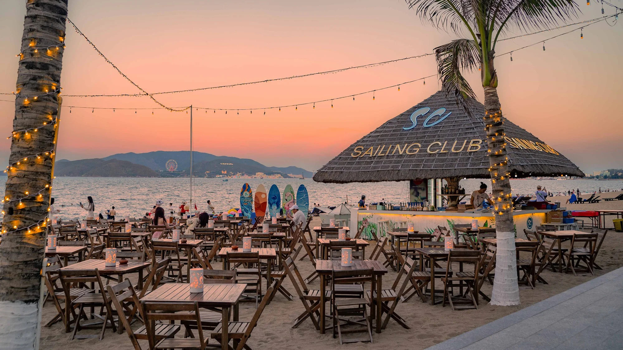 Không gian sôi động tại Sailing Club Nha Trang