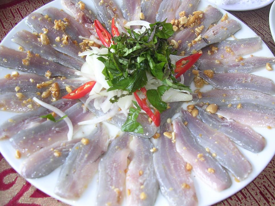Cách làm gỏi cá trích đậm đà vị biển
