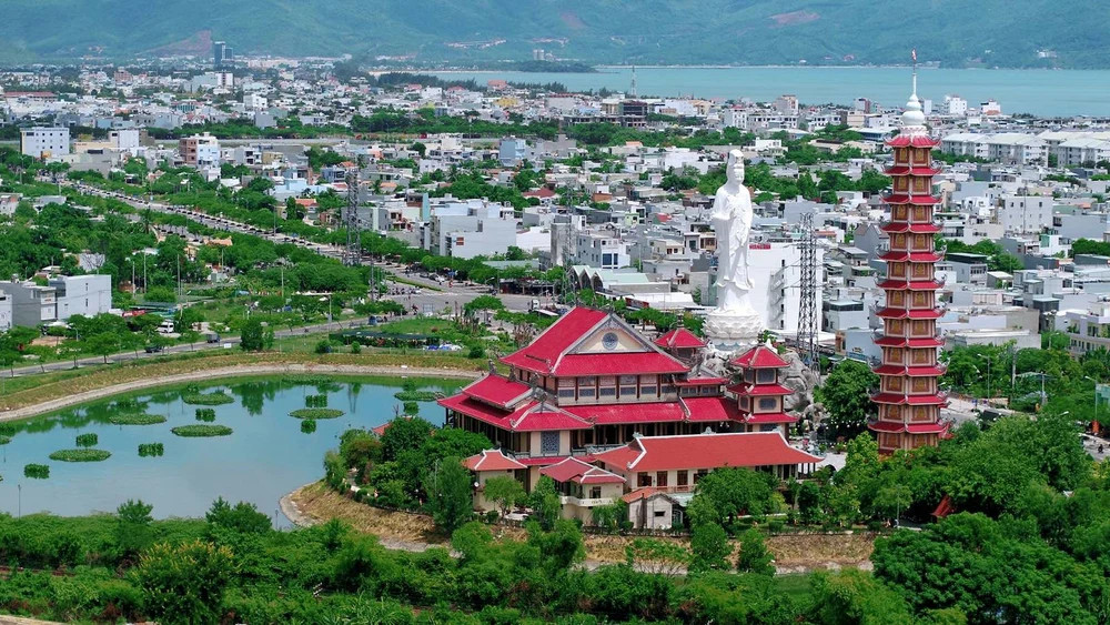 Tượng Phật tại Thiền Viện Bồ Đề, biểu tượng của sự thanh tịnh và hòa bình