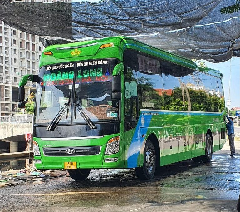 Xe khách Hoàng Long Cô 2 được hành khách tin tưởng đồng hành vì chất lượng đảm bảo, giá thành phải chăng