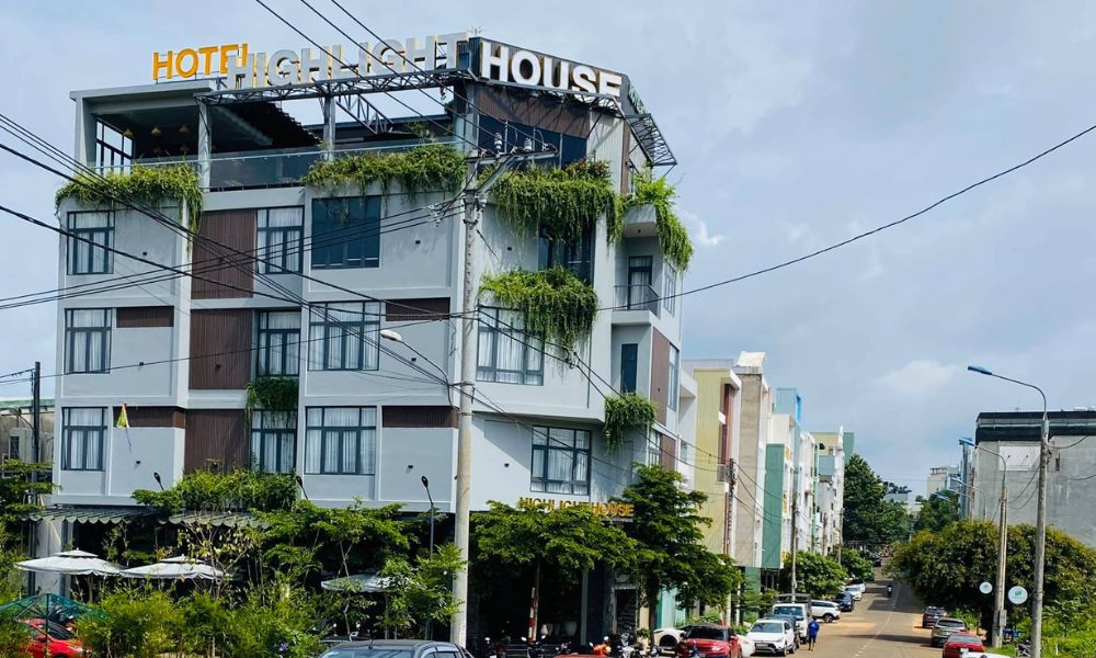 Khách sạn có phong cách hiện đại và tối giản