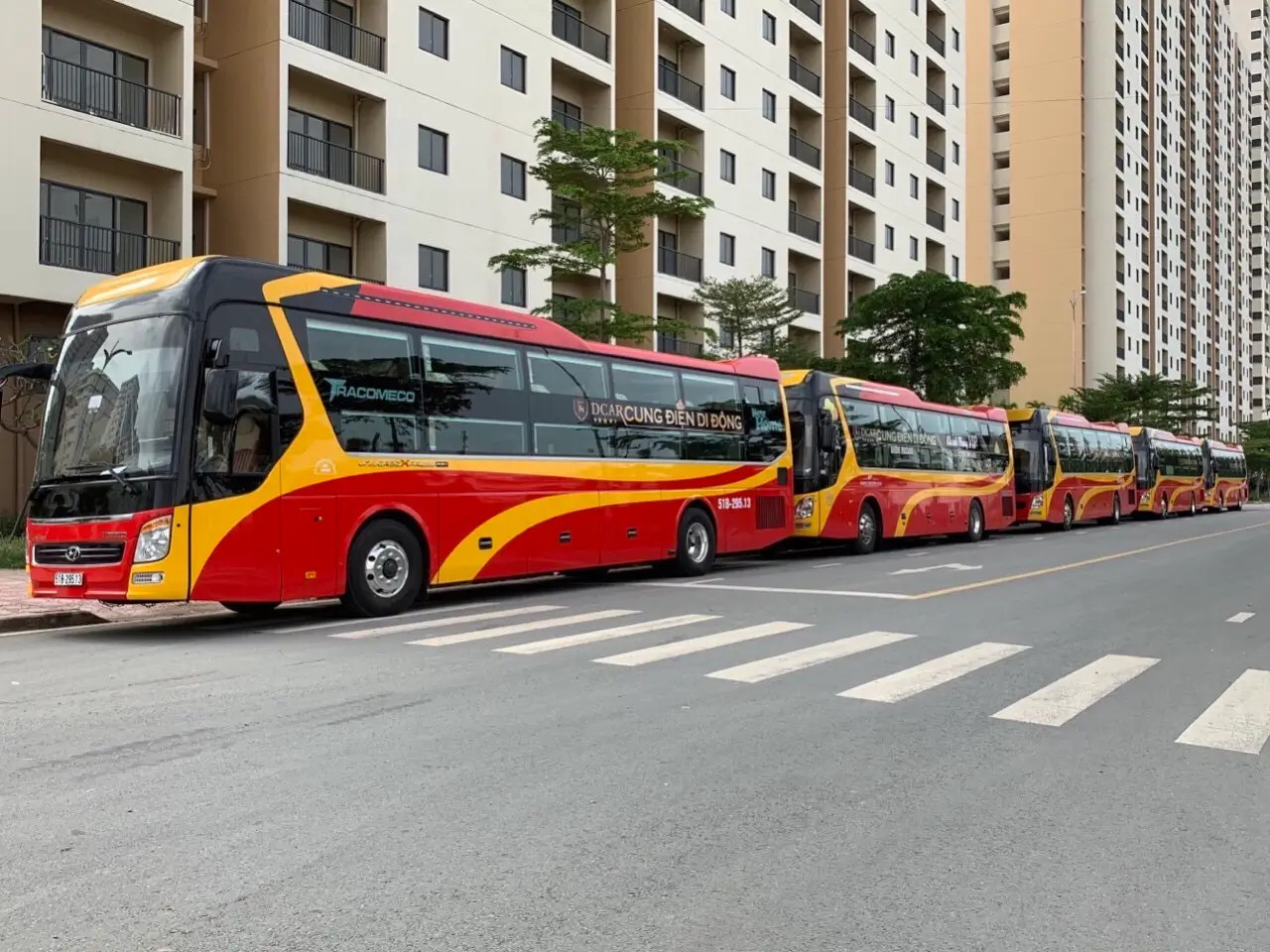 Xe Limousine Khanh Phong sẵn sàng phục vụ hành khách