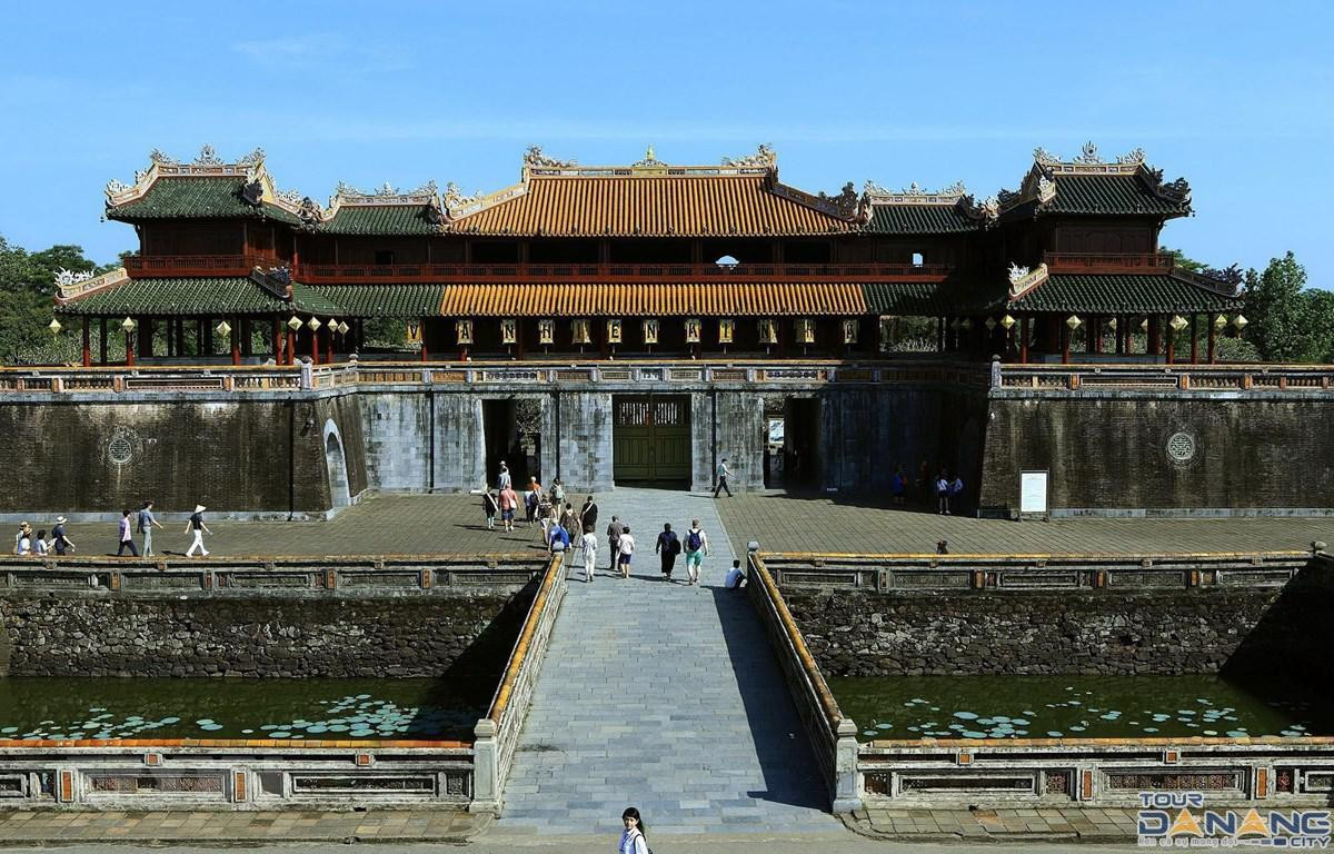 Quần thể di tích Cố đô Huế nhìn từ trên cao, kiến trúc hài hòa với thiên nhiên