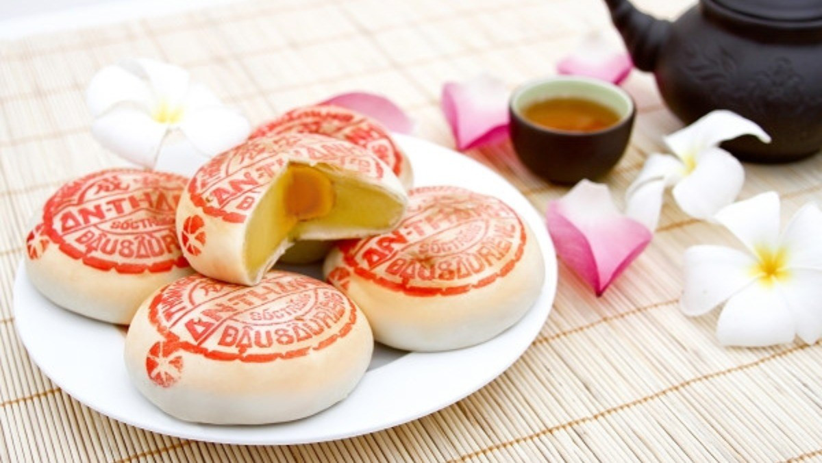 Bánh pía thơm ngon béo ngậy, đặc sản Sài Gòn mua về làm quà được nhiều người yêu thích