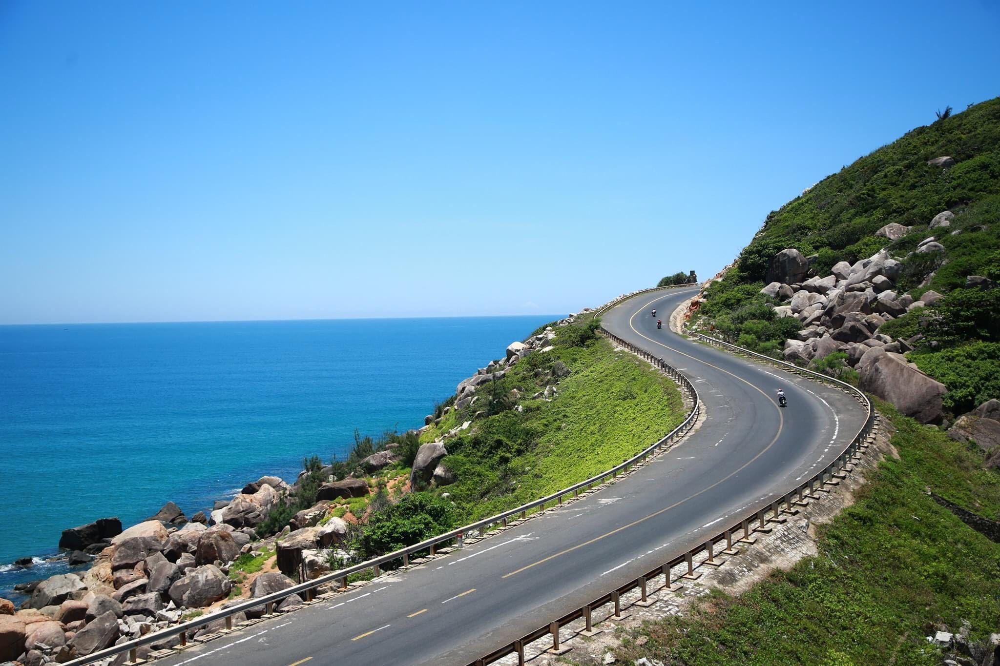 Di chuyển đến Gành Đá Đĩa