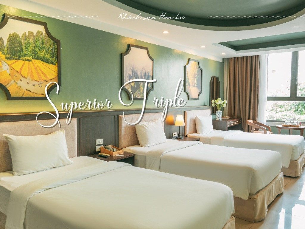 Thiết kế rộng rãi của Phòng Superior Triple tại Khách sạn Hoa Lư Ninh Bình