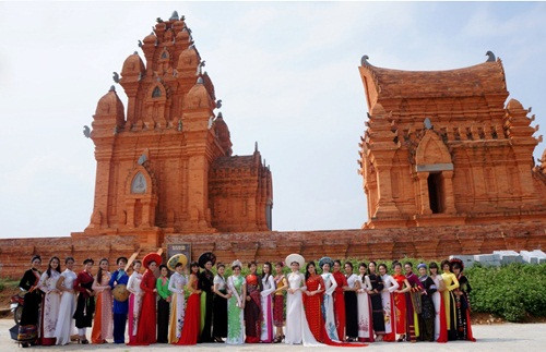 Toàn cảnh Làng Văn hóa các Dân tộc Việt Nam từ trên cao