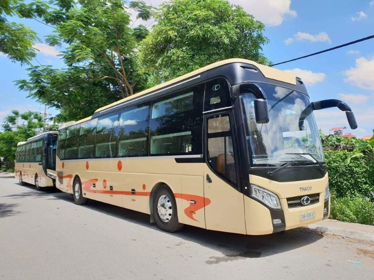 Dòng xe khách Long Vỹ với chất lượng dịch vụ ổn định và đáng tin cậy