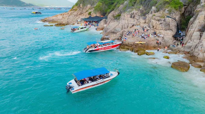 Hướng dẫn chi tiết cách đi đảo Bình Hưng từ TP. Hồ Chí Minh