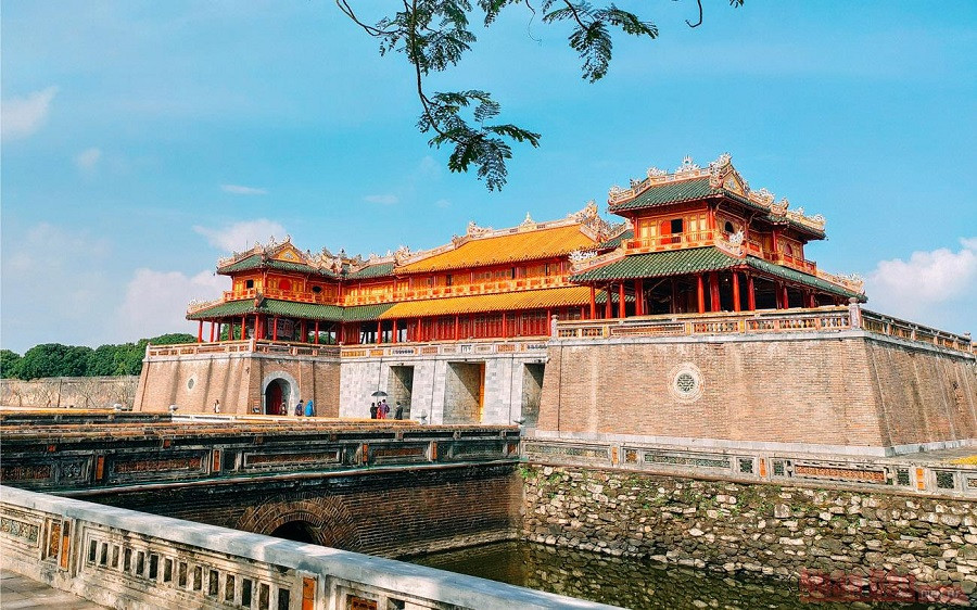 Ngọ Môn Huế là cổng chính của Hoàng thành
