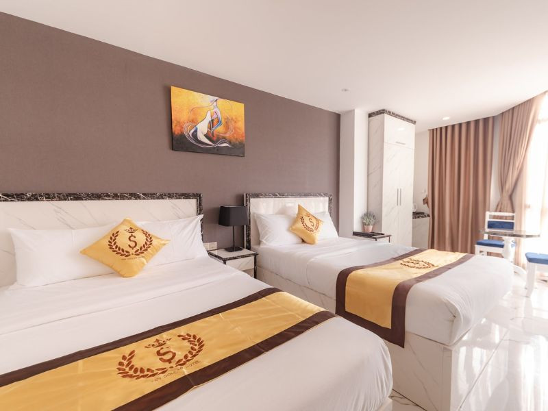 Ten Dollars Hotel được nhiều du khách lựa chọn nhờ vị trí đắc địa